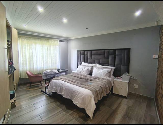 4 BEDROOM FREESTANDING FOR SALE IN SUNAIR PARK